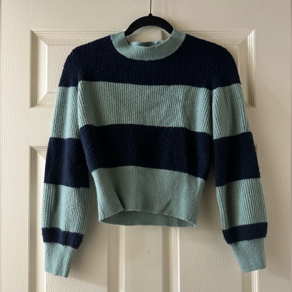 Blue stripped sweater